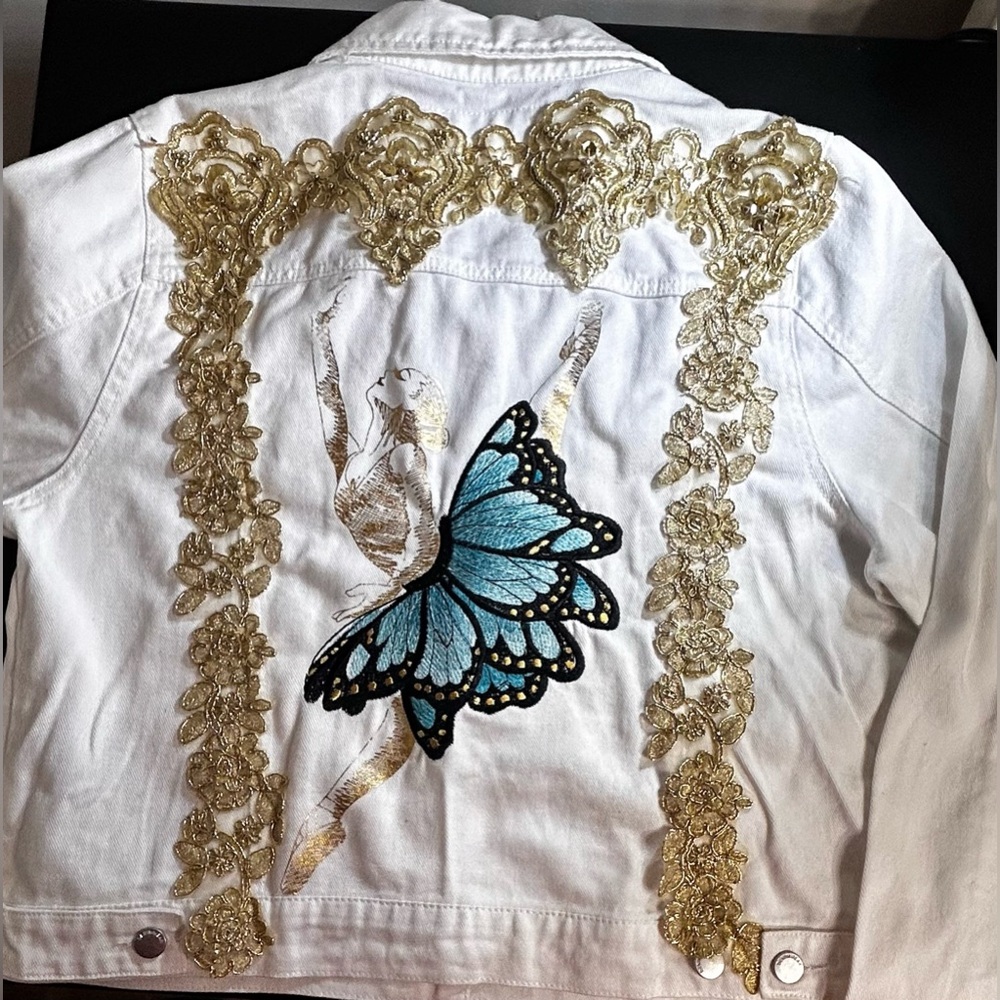 *SALE*Embroidered White Jean Jacket with Gold Lace and Butterfly Design - Picture 5 of 6